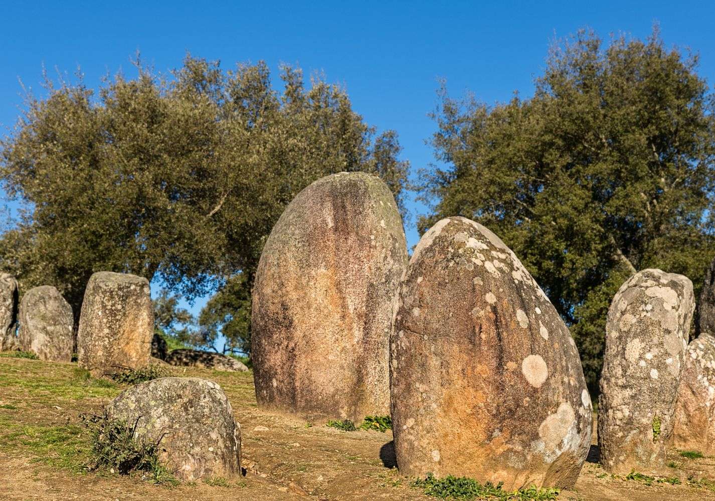 Cromeleque Dos Almendres Conhe A O Stonehenge Portugu S